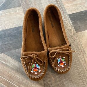 Minnetonka shoes